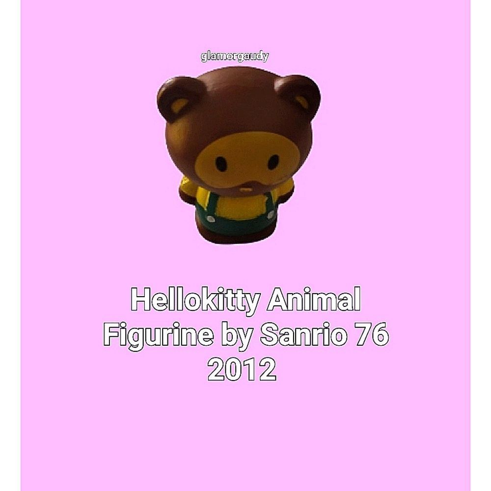 Hello Kitty Figurine🐍